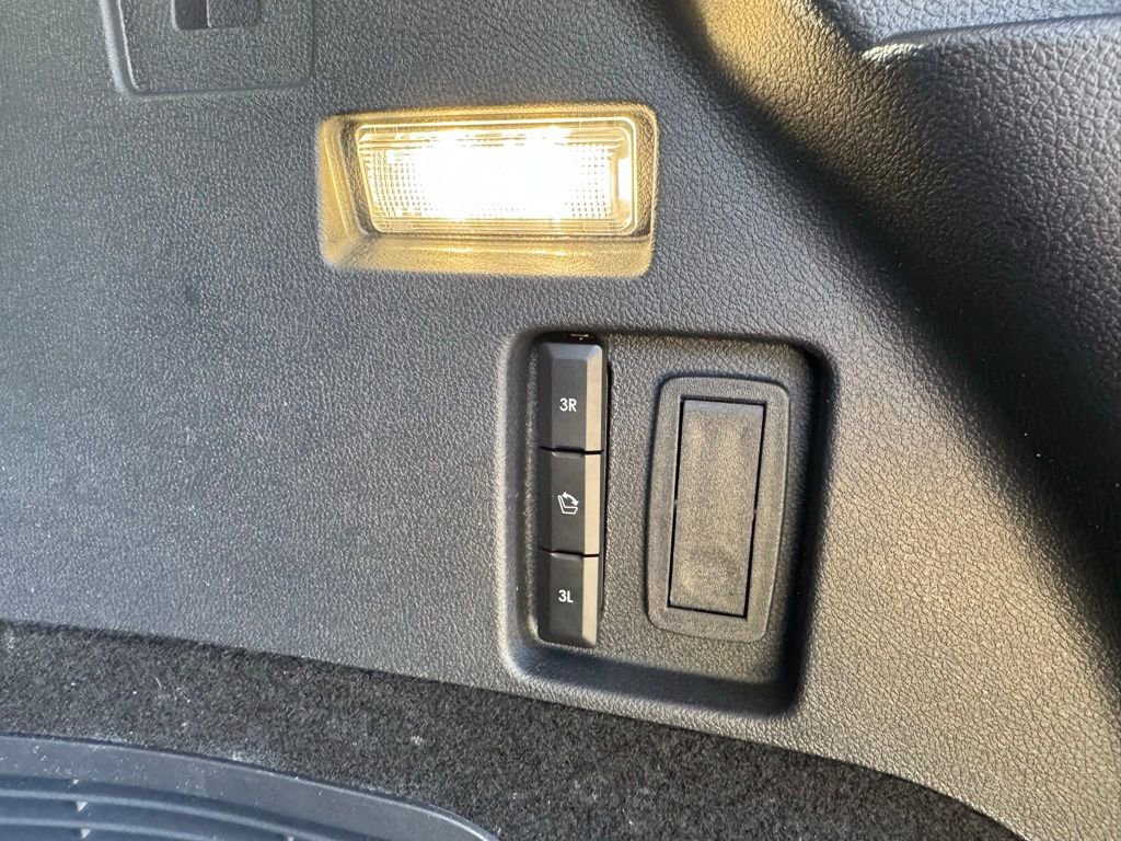 New 2026 Lincoln Aviator AWD image 16