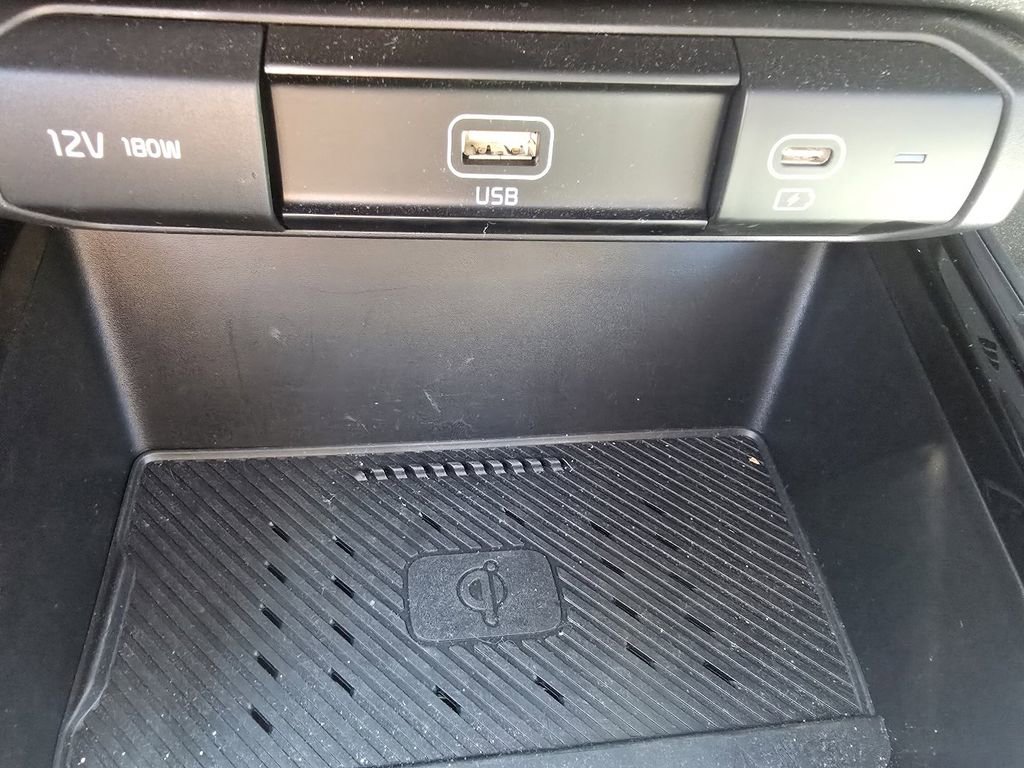 Used 2025 Kia Niro EX image 31