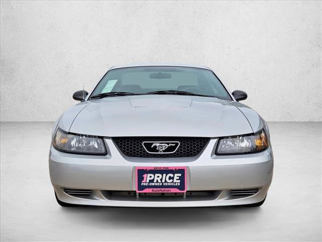 Used 2003 Ford Mustang Coupe RWD image 2