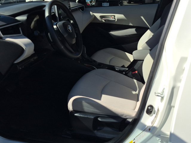 Used 2021 Toyota Corolla LE FWD image 15