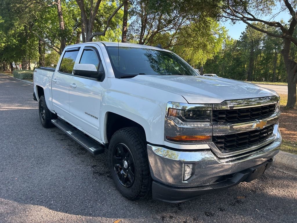 Used 2017 Chevrolet Silverado 1500 LT w/ All Star Edition image 4