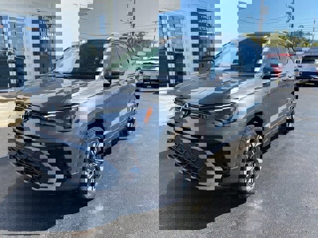 New 2025 Volkswagen Taos SE image 6