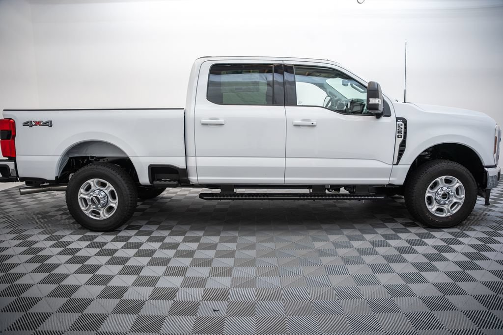 New 2026 Ford F250 XLT w/ XLT Premium Package AWD/4WD image 4