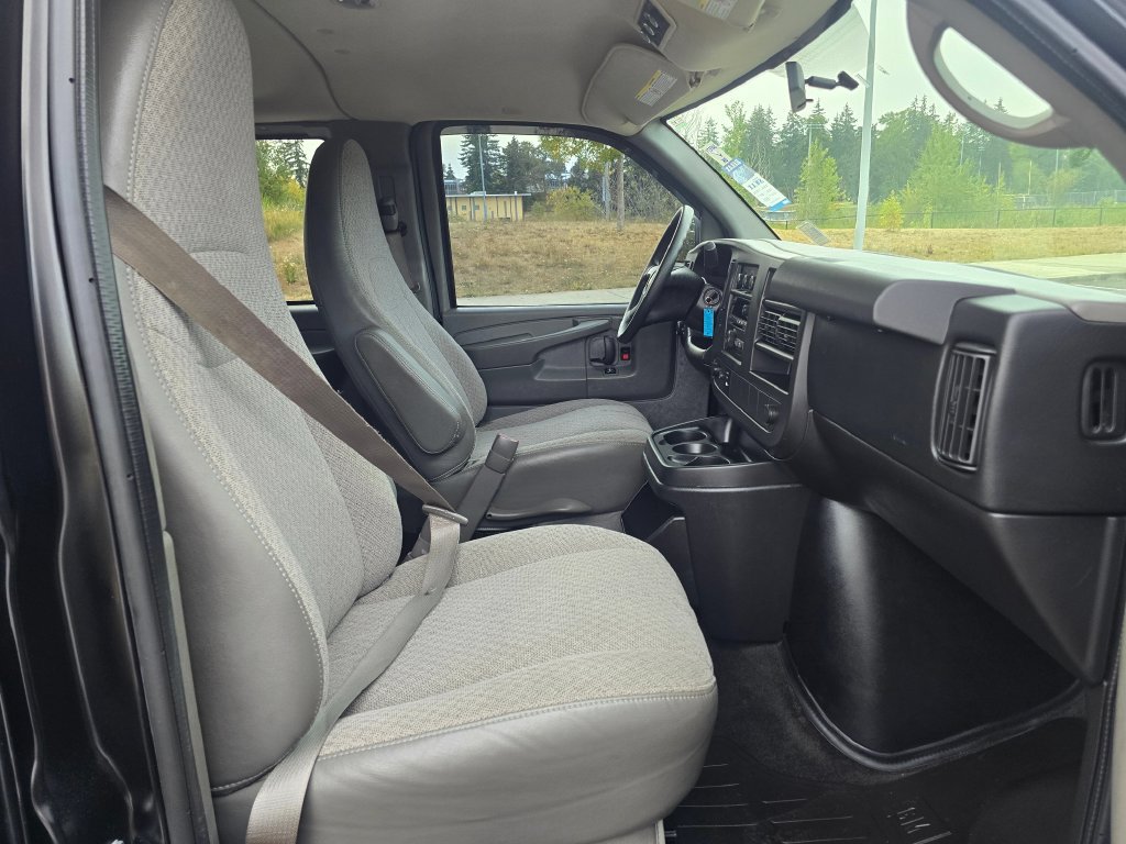 Used 2013 Chevrolet Express 3500 LS w/ Power Package RWD image 17