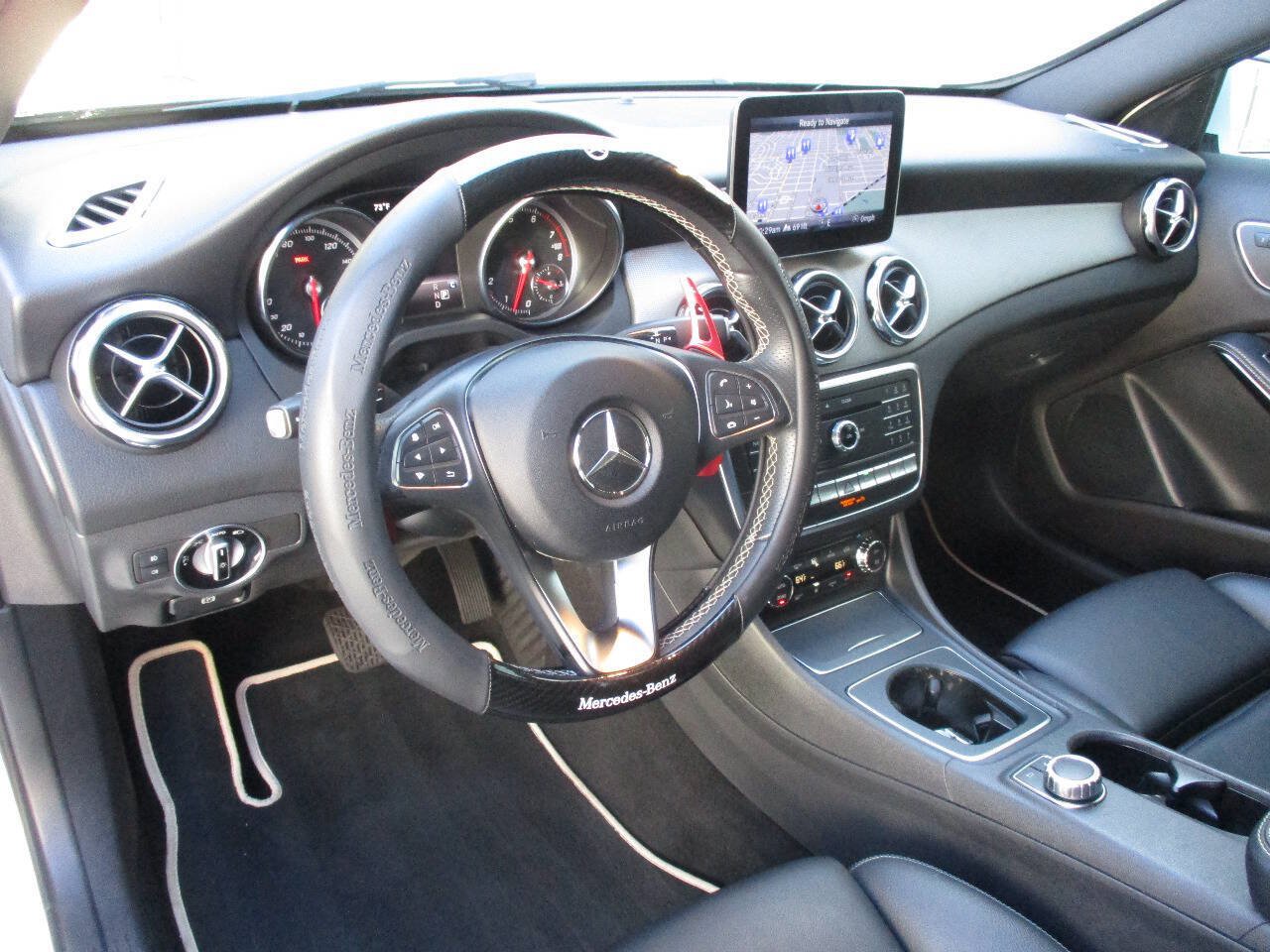Used 2018 Mercedes-Benz GLA 250 4MATIC image 16