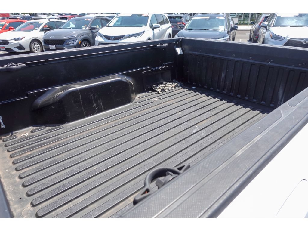 Used 2018 Toyota Tacoma SR5 RWD image 24