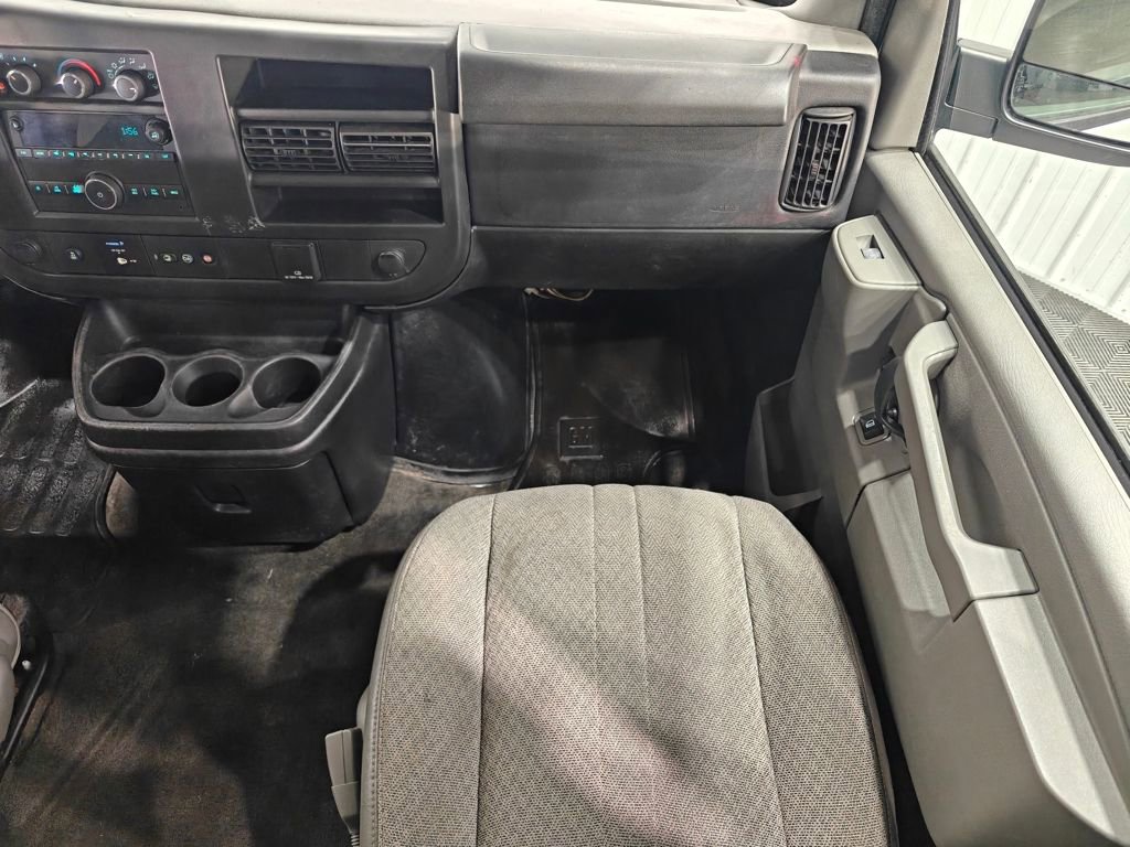 Used 2016 Chevrolet Express 3500 LT w/ LT Preferred Equipment Group RWD image 27