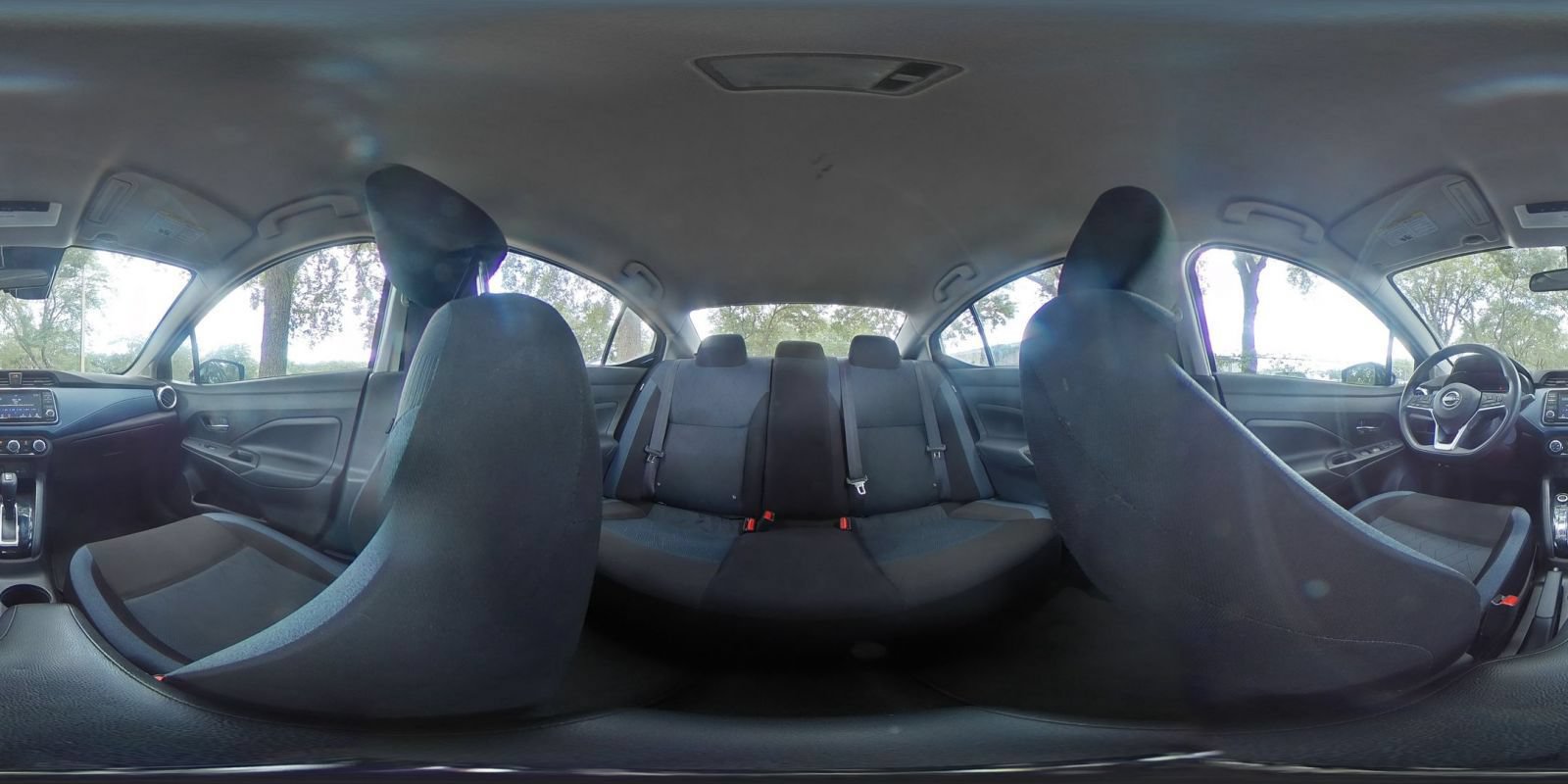Used 2025 Nissan Versa SV FWD image 39