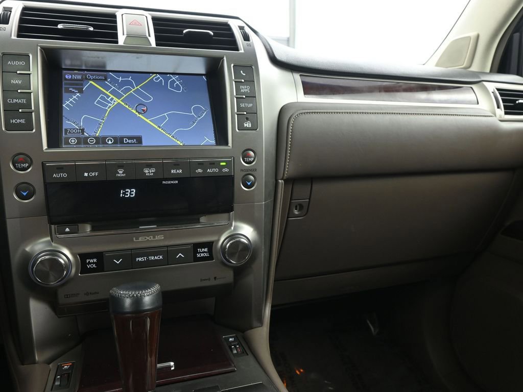 Used 2018 Lexus GX 460 Premium image 16