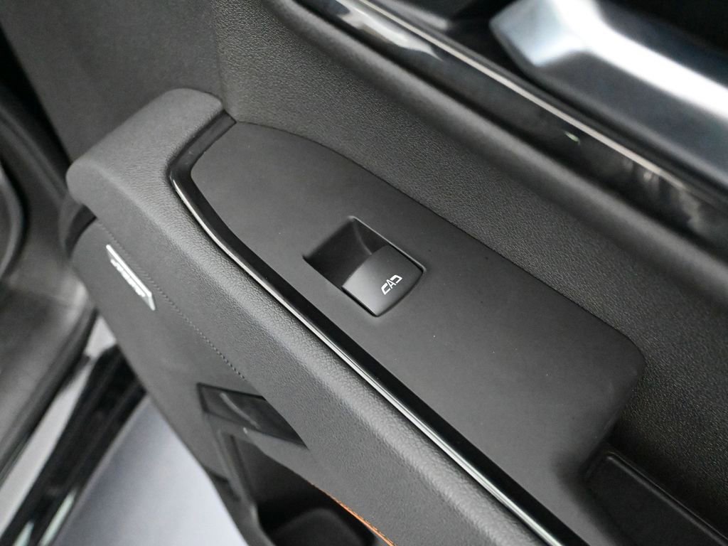 Used 2025 GMC Sierra 3500 AT4 image 51