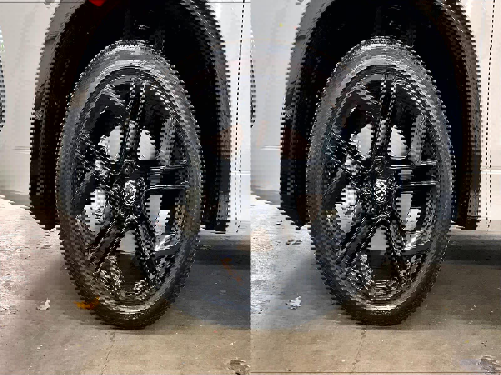 New 2026 Volkswagen Tiguan SE R-Line image 14