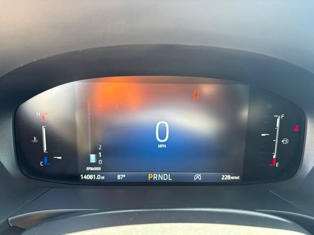 Certified 2025 Ford Escape ST-Line AWD/4WD image 14