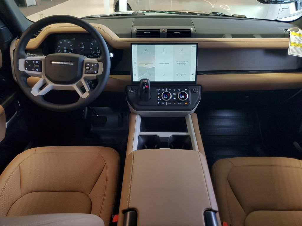 New 2026 Land Rover Defender 130 X-Dynamic SE AWD/4WD image 27