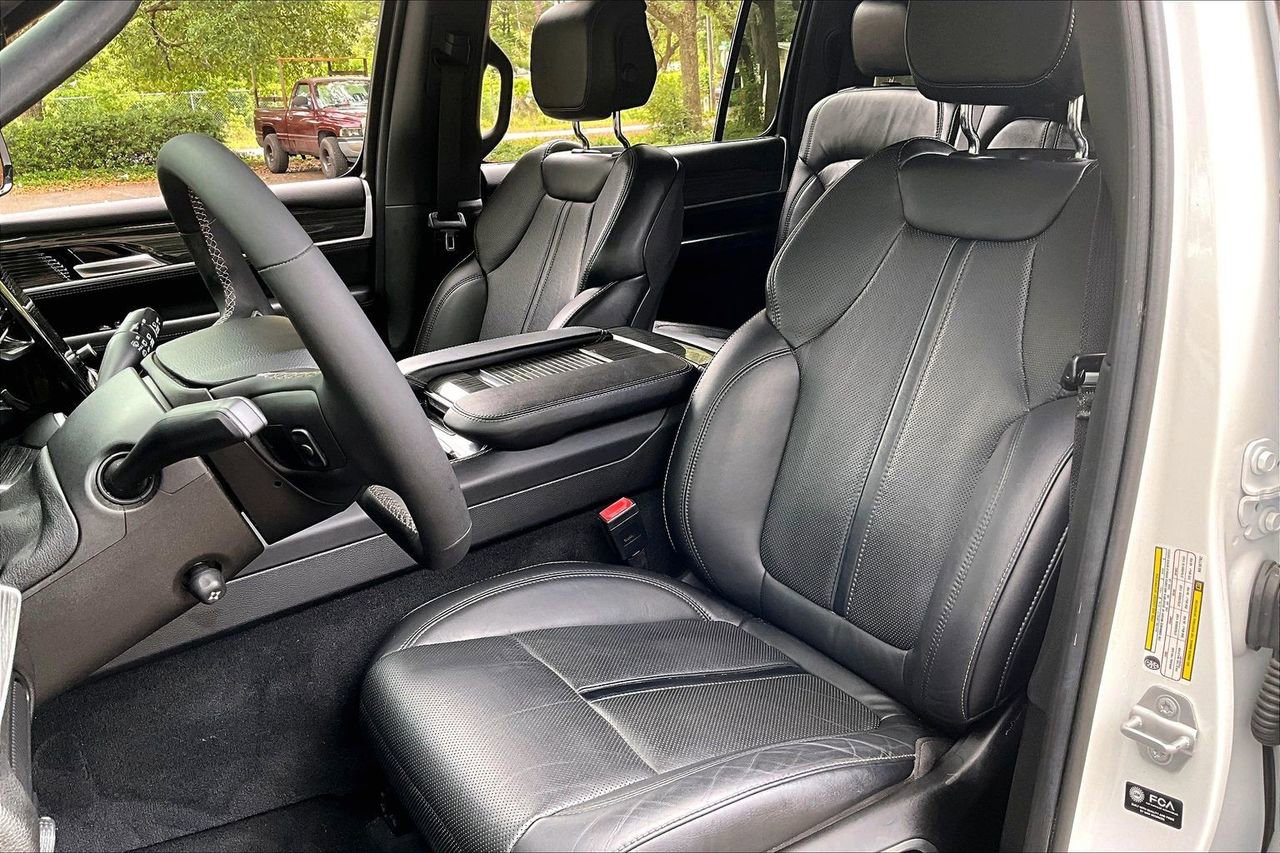 Used 2022 Jeep Wagoneer Series II w/ Convenience Group I RWD image 18