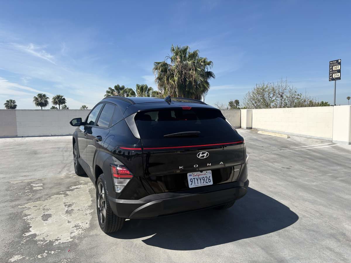 Used 2025 Hyundai Kona SEL image 13