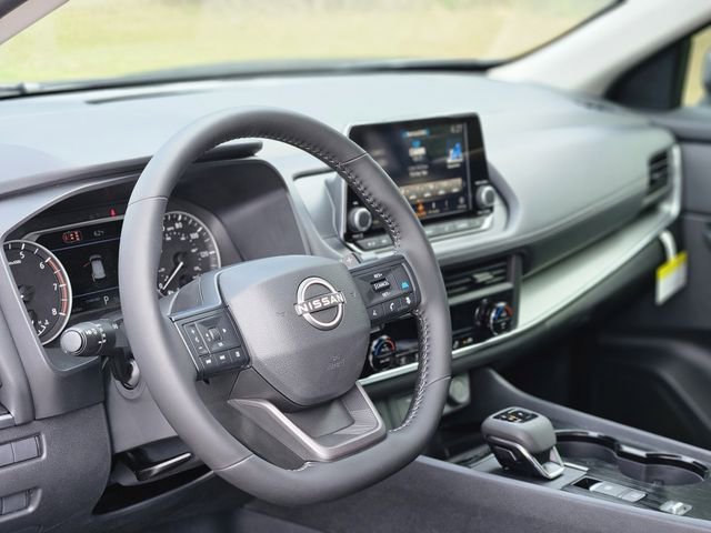 New 2026 Nissan Rogue SV FWD image 11