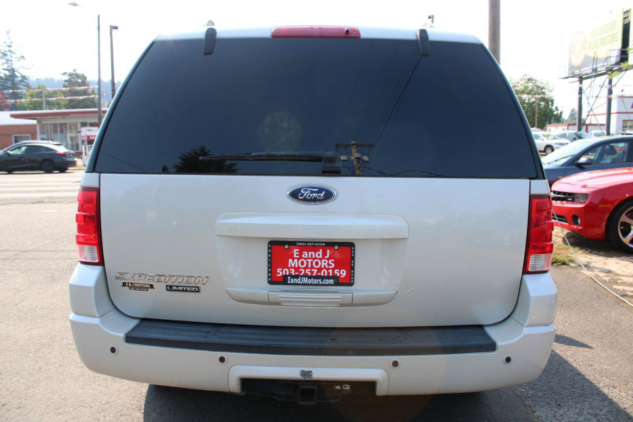Used 2005 Ford Expedition Limited RWD image 6