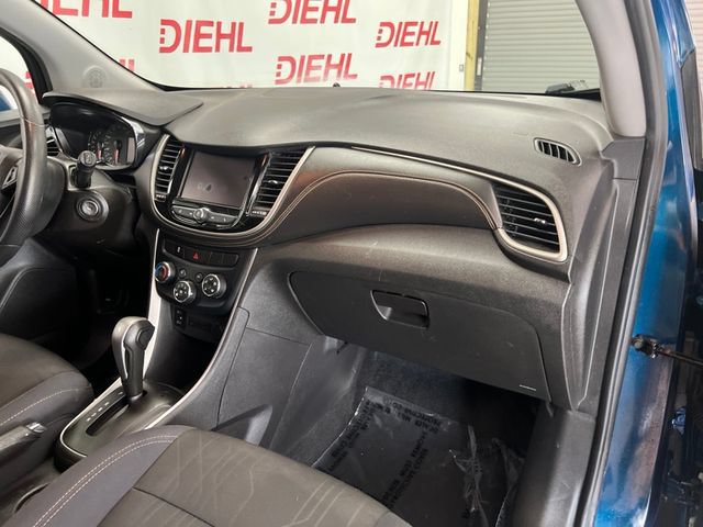 Used 2020 Chevrolet Trax LT FWD image 13