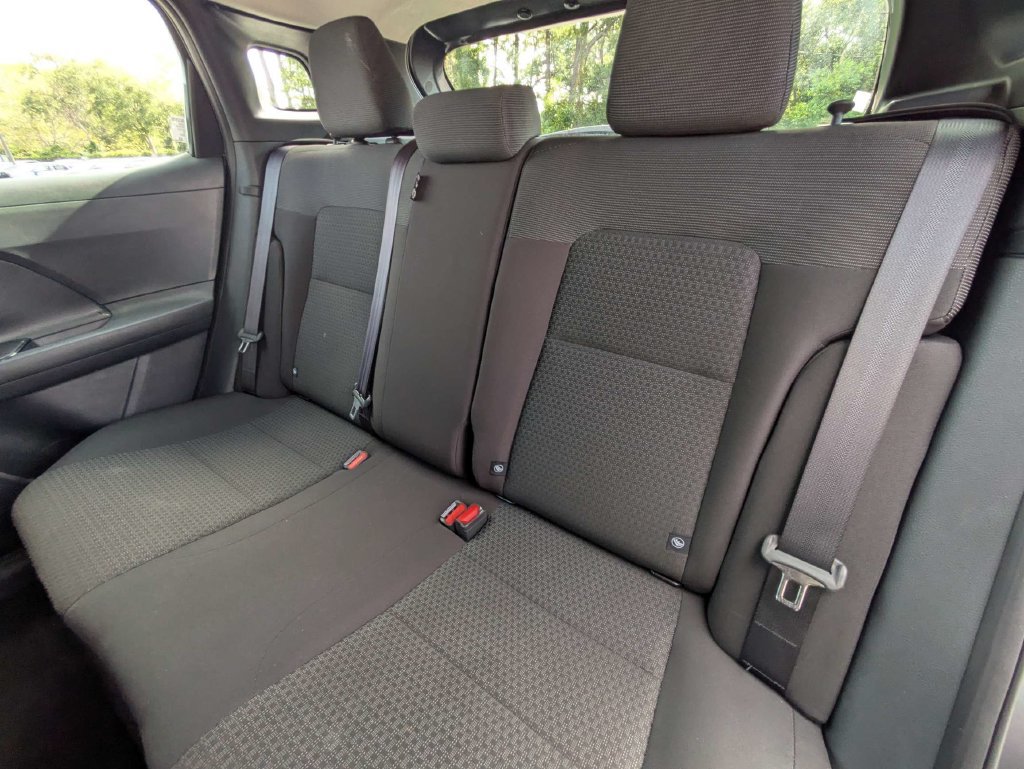 Used 2025 Nissan Kicks S FWD image 16