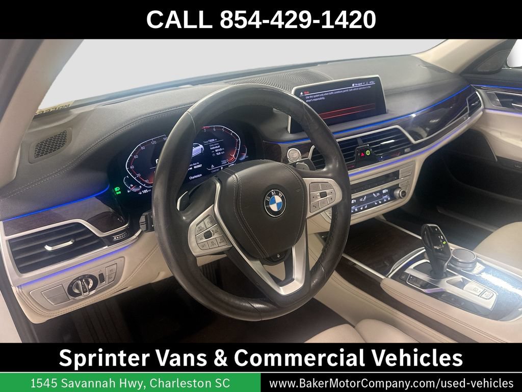 Used 2021 BMW 740i w/ Premium Package RWD image 4
