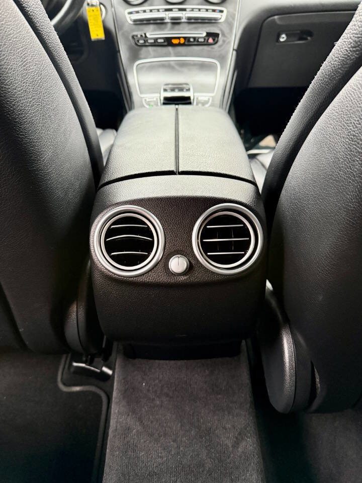 Used 2016 Mercedes-Benz GLC 300 w/ Premium Package image 26