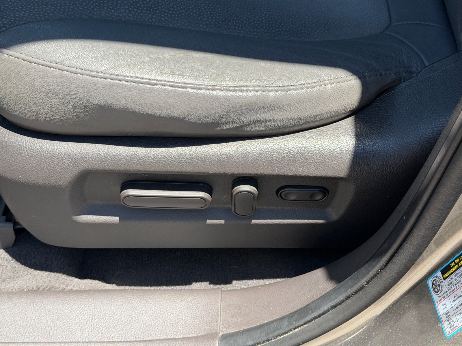 Used 2011 Hyundai Santa Fe SE FWD image 15