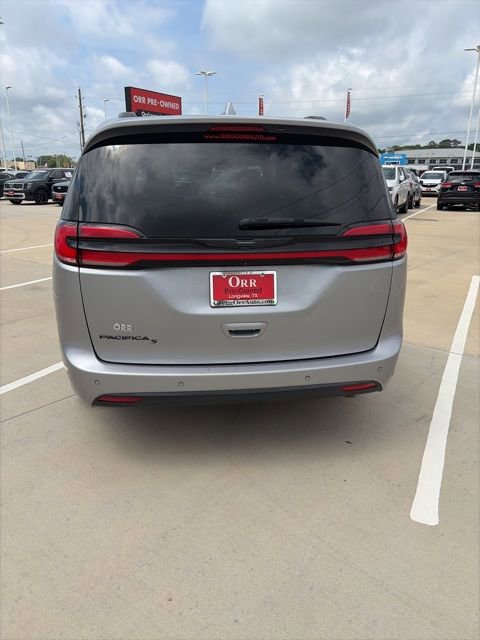 Used 2021 Chrysler Pacifica Touring w/ S Appearance Package FWD image 7