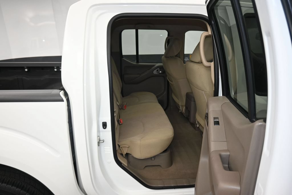 Used 2019 Nissan Frontier SV w/ Value Truck Package RWD image 32