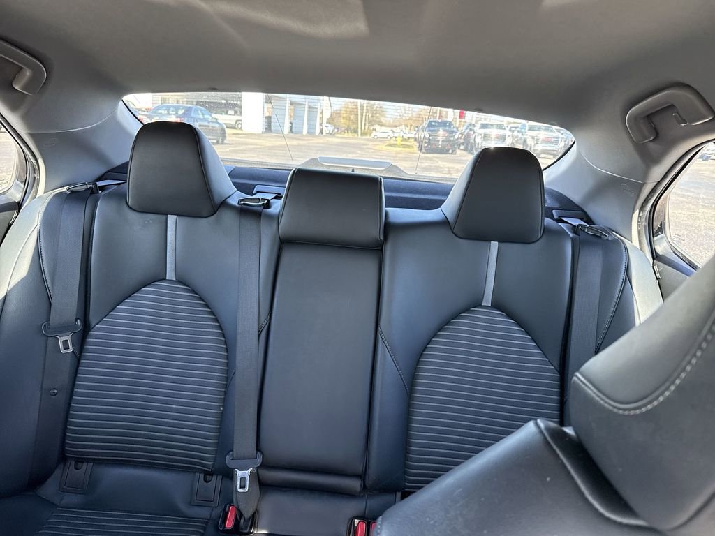 Used 2020 Toyota Camry SE image 28