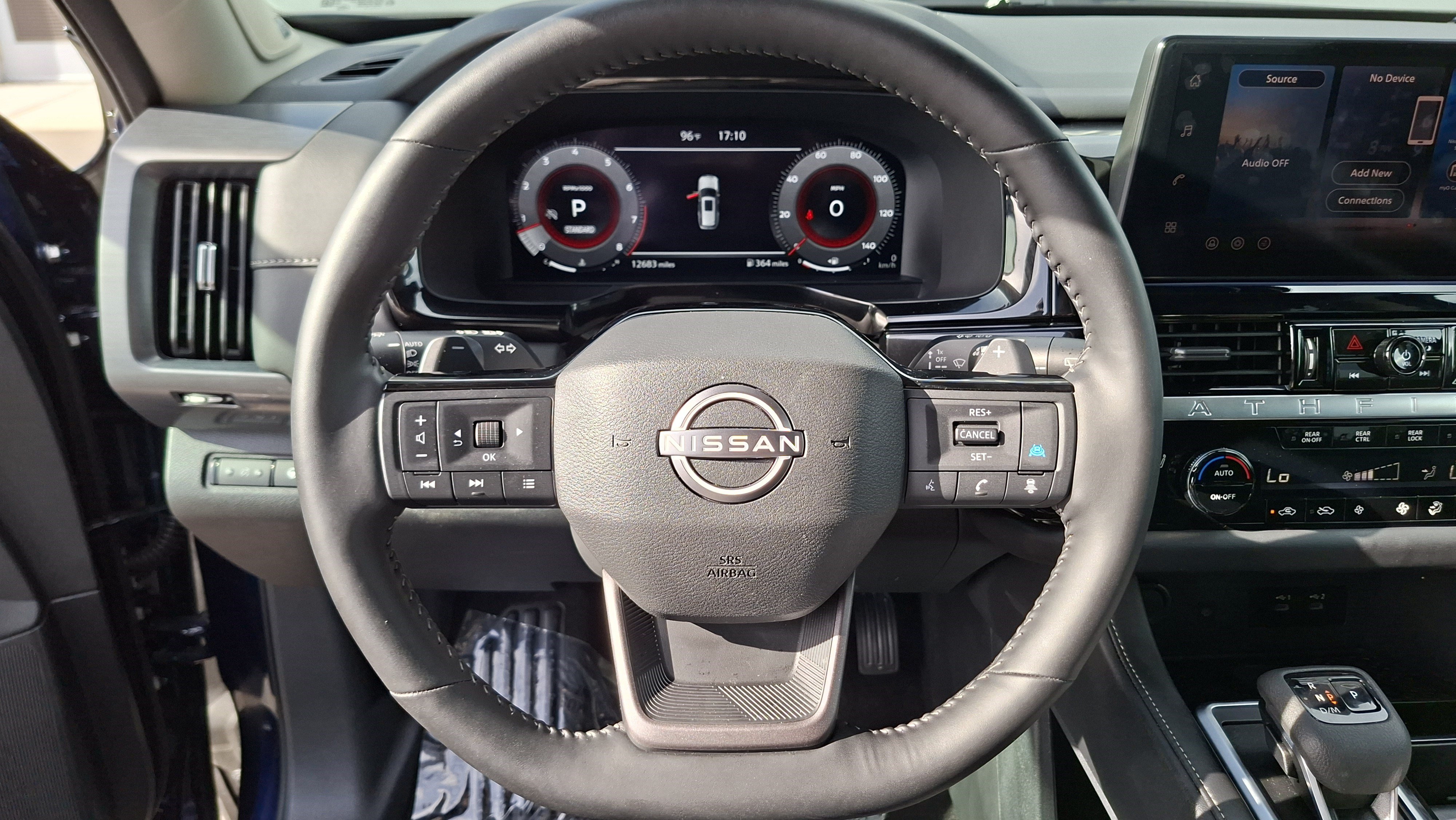 Used 2026 Nissan Pathfinder SL w/ SL Premium Package FWD image 11
