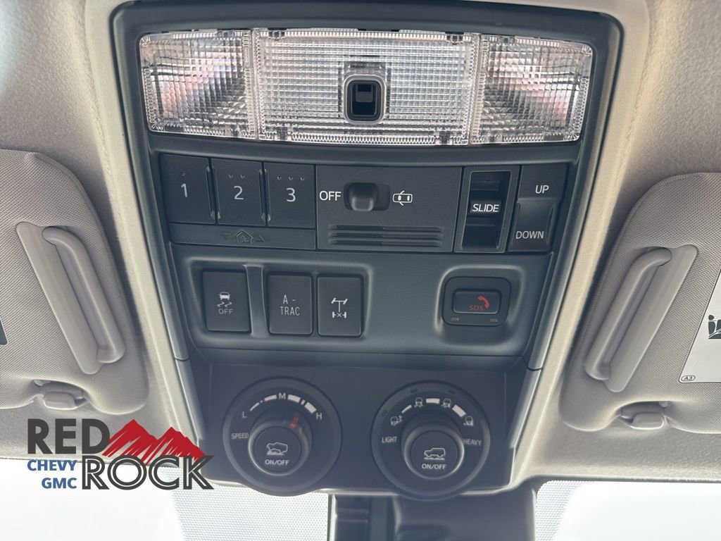 Used 2021 Toyota 4Runner TRD Off-Road Premium w/ Moonroof Package AWD/4WD image 26