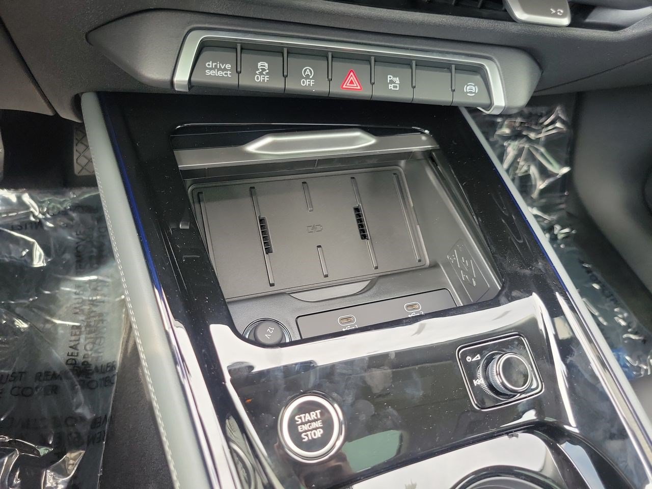 New 2026 Audi Q3 quattro 2.0T AWD/4WD image 9