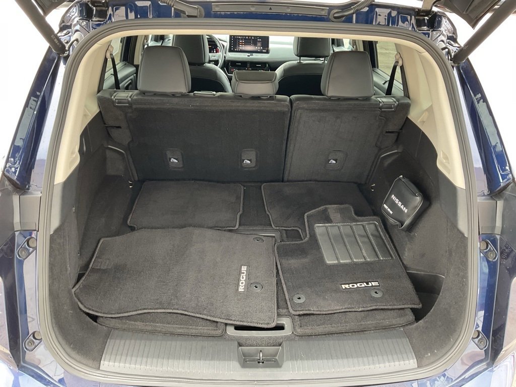 Used 2024 Nissan Rogue SL w/ SL Premium Package image 22