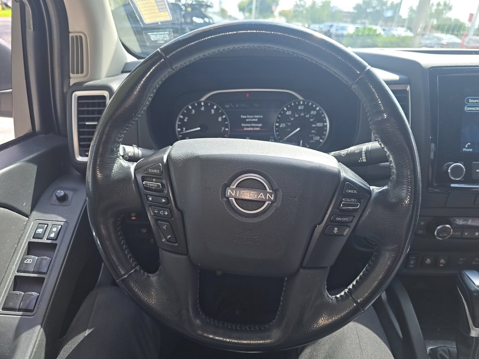 Used 2022 Nissan Frontier SV AWD/4WD image 21