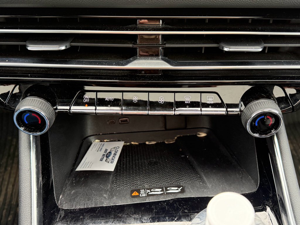 Used 2024 Chevrolet Traverse RS image 24