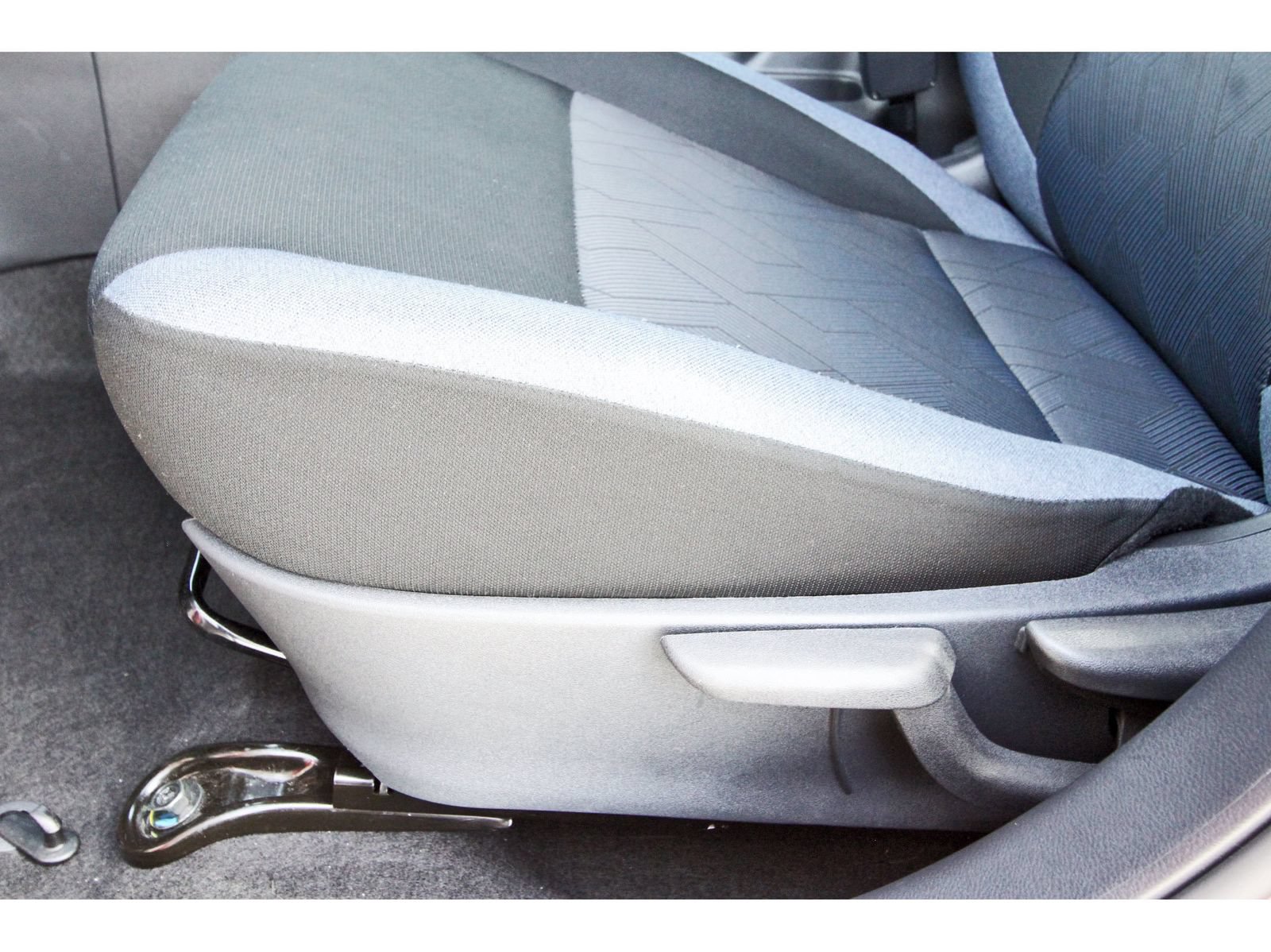 Certified 2025 Nissan Versa SV w/ Trunk Package FWD image 33