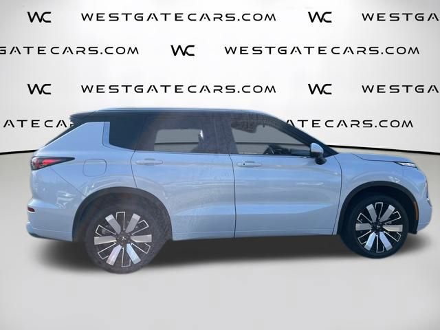 New 2025 Mitsubishi Outlander SEL image 24