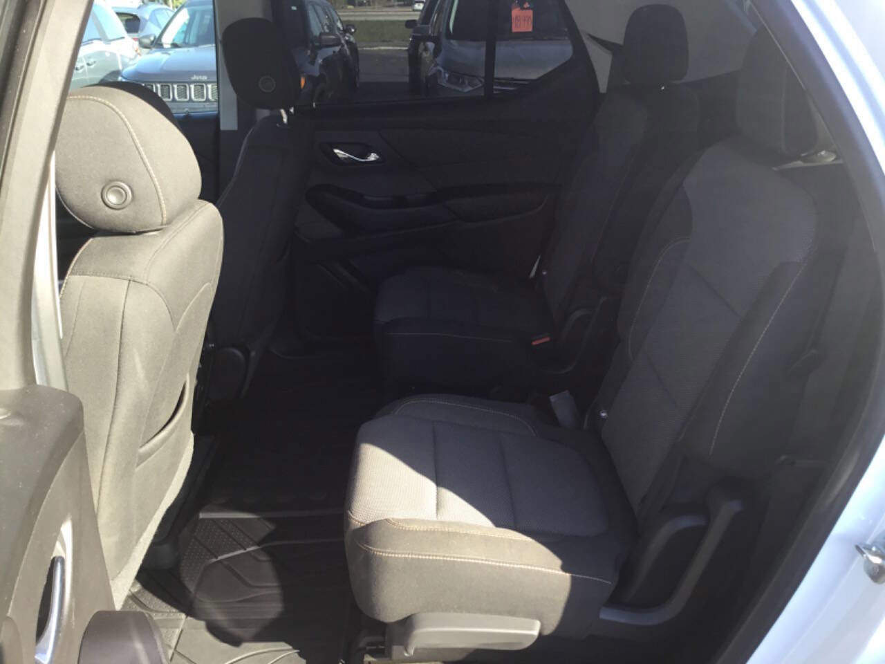 Used 2019 Chevrolet Traverse LT image 9