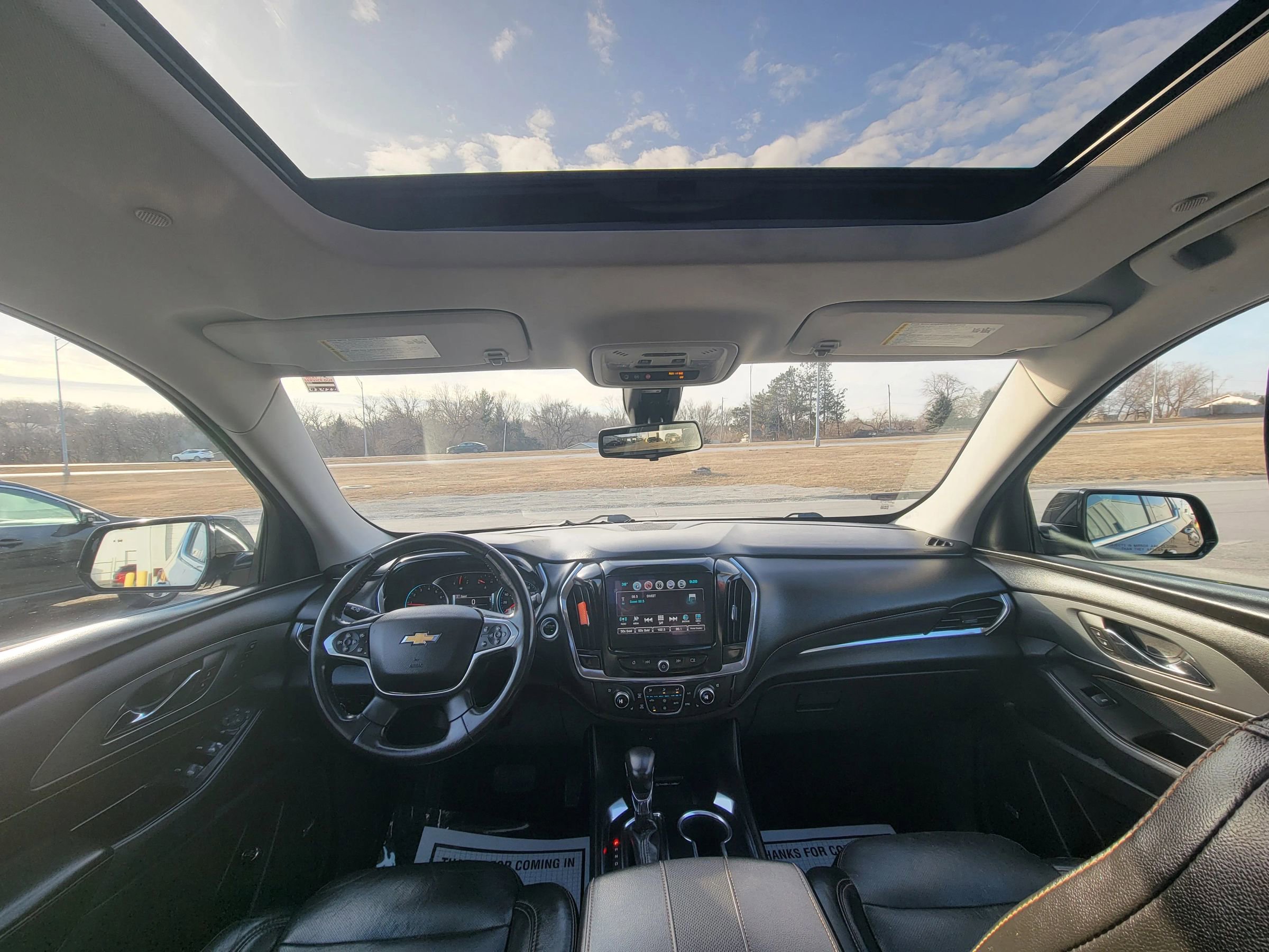 Used 2018 Chevrolet Traverse Premier image 9