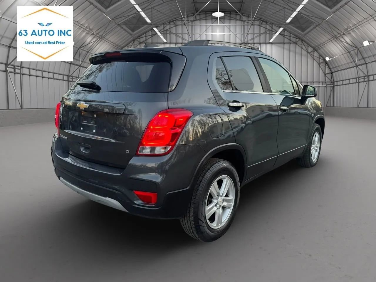 Used 2017 Chevrolet Trax LT w/ LT Convenience Package image 5