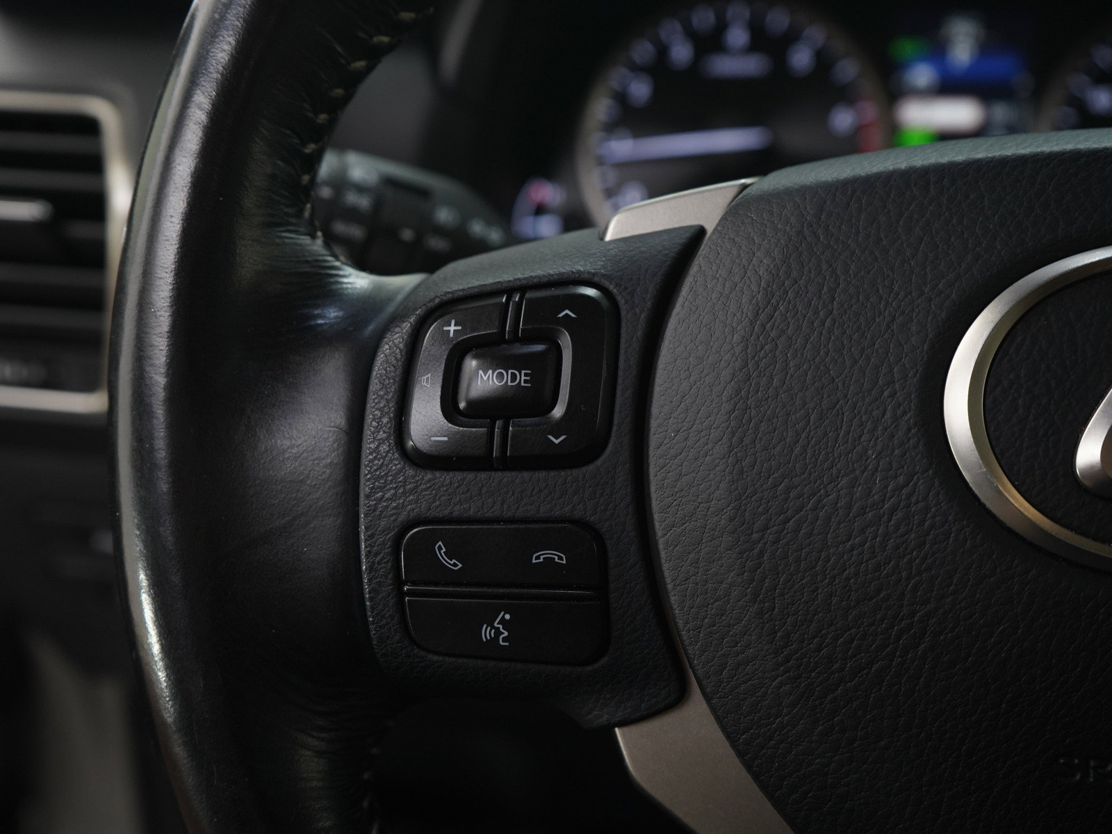 Used 2015 Lexus NX 200t AWD w/ Premium Package image 28