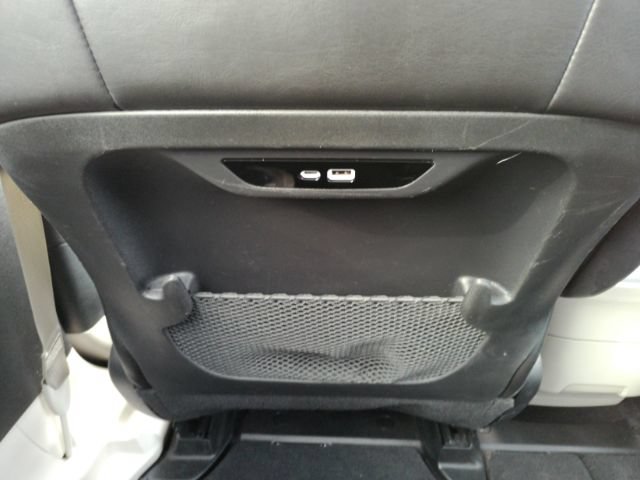 Used 2024 Chrysler Pacifica Touring-L FWD image 29
