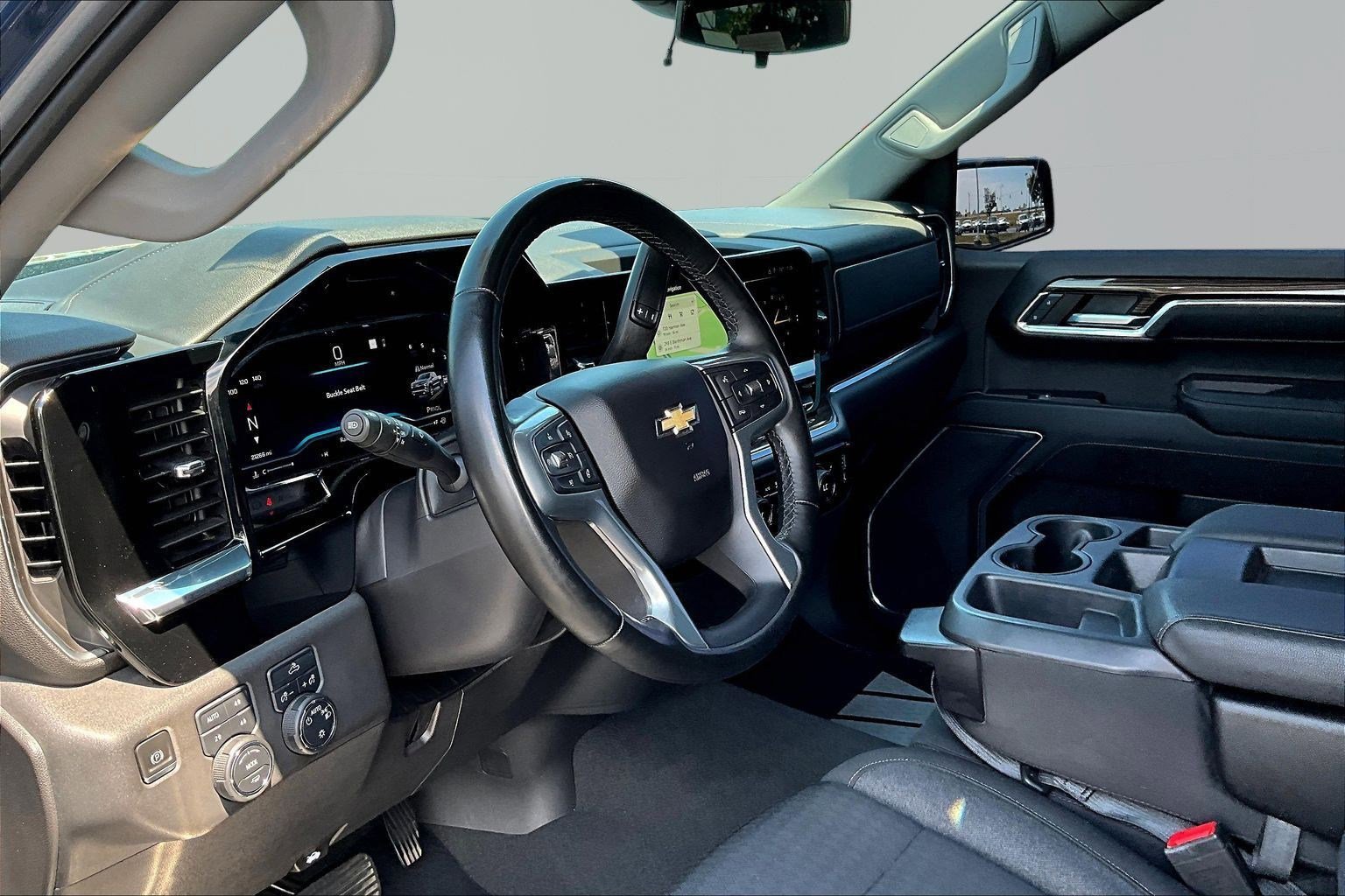 Used 2023 Chevrolet Silverado 1500 LT w/ Z71 Off-Road Package AWD/4WD image 17