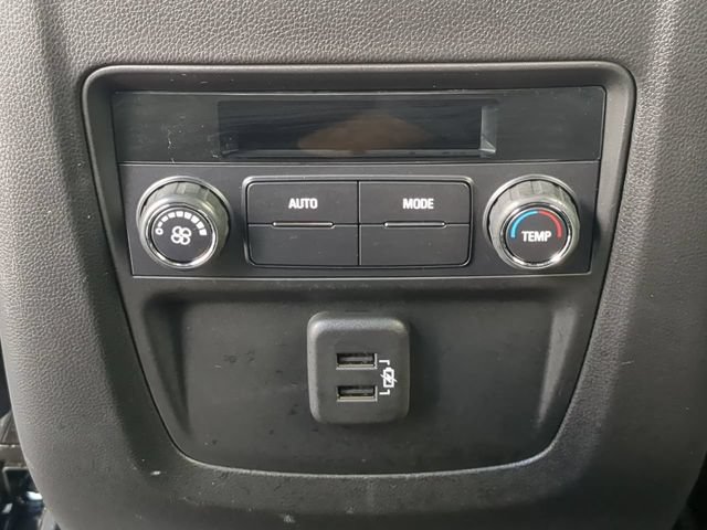 Used 2023 Buick Enclave Essence FWD image 18