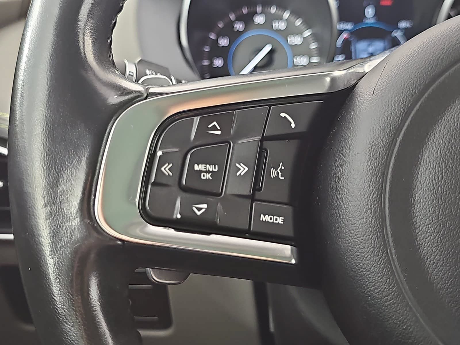 Used 2018 Jaguar F-PACE R-Sport AWD/4WD image 17