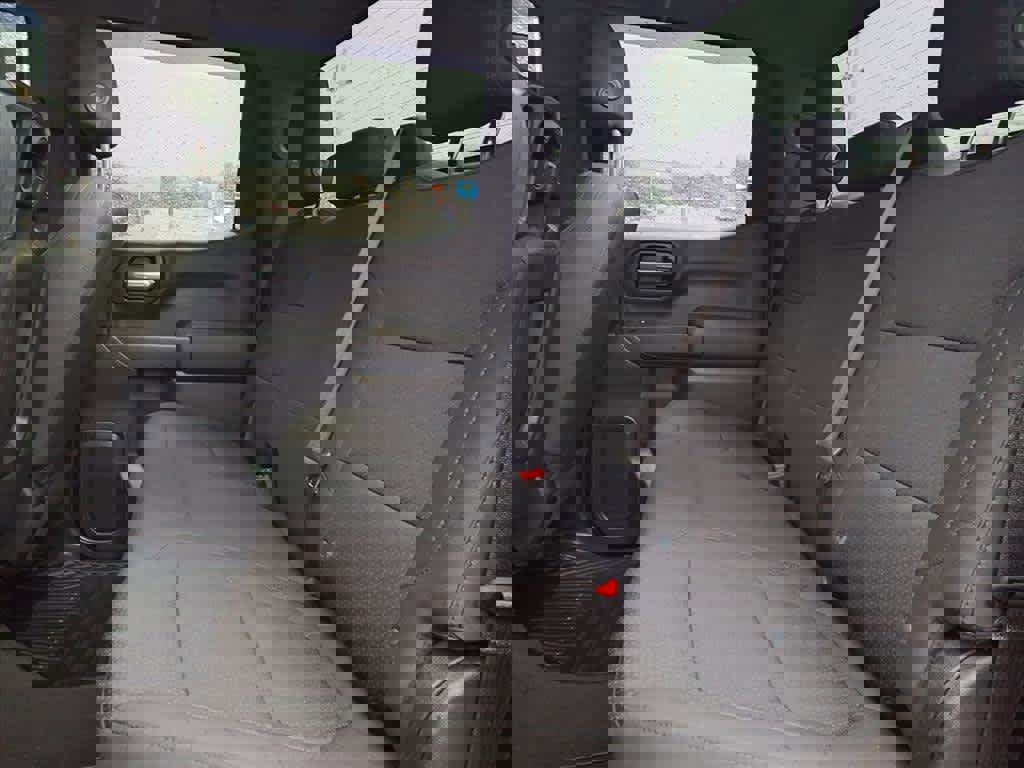 Used 2020 Chevrolet Silverado 1500 Custom w/ Custom Value Package image 10