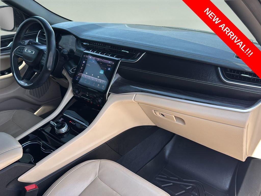 Used 2023 Jeep Grand Cherokee Limited image 28