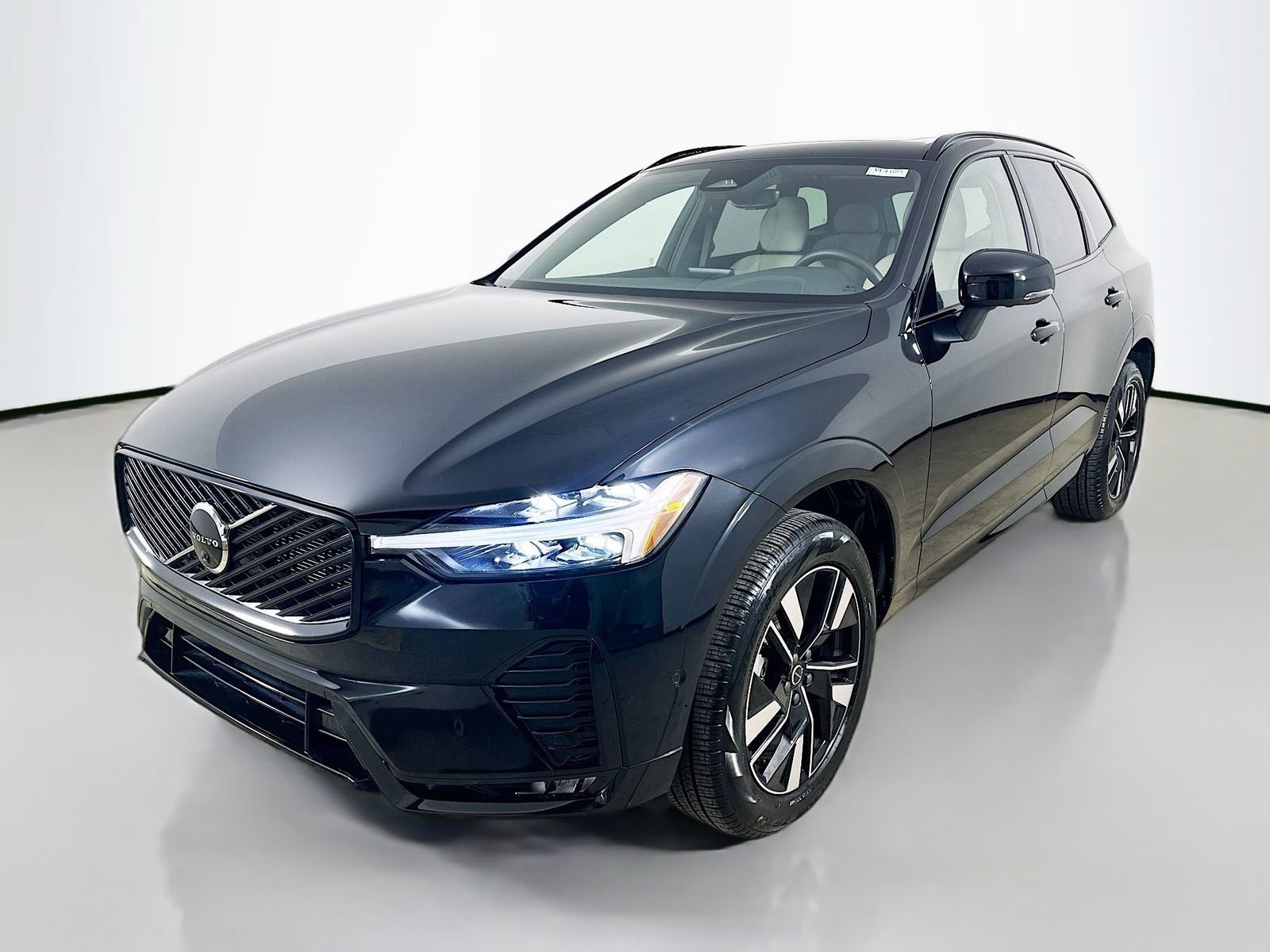 Used 2026 Volvo XC60 B5 Plus w/ Protection Package Premier AWD/4WD image 1