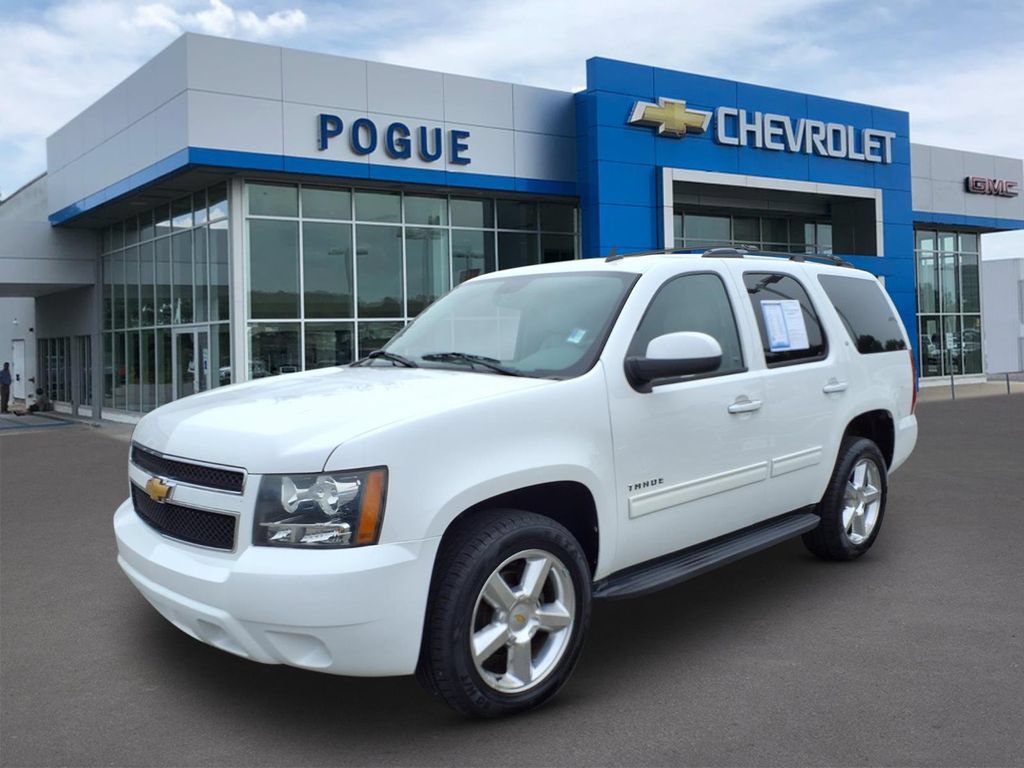 Used 2013 Chevrolet Tahoe LT w/ Luxury Package AWD/4WD image 4