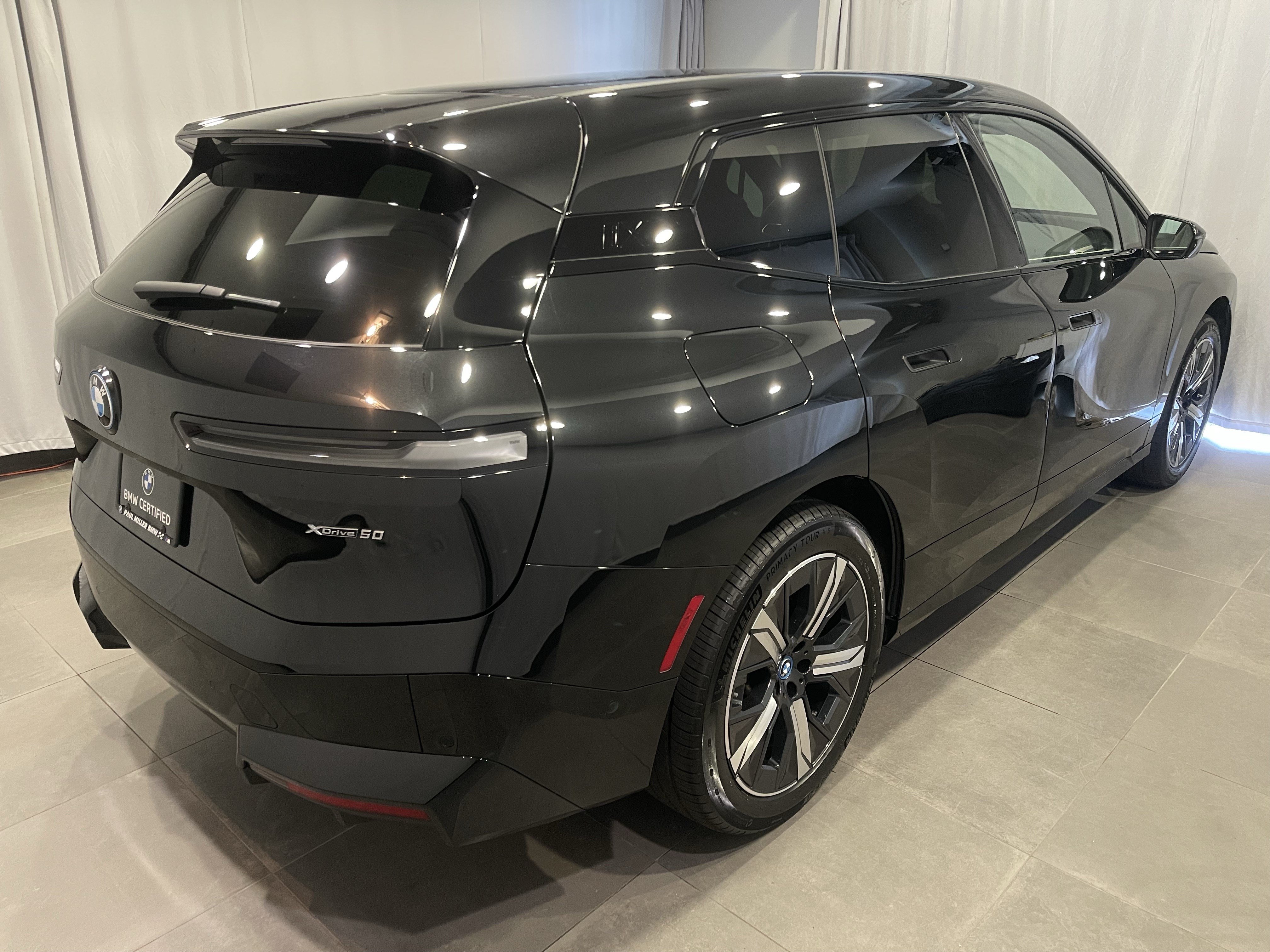 Certified 2024 BMW iX xDrive50 w/ Sport Package AWD/4WD image 6